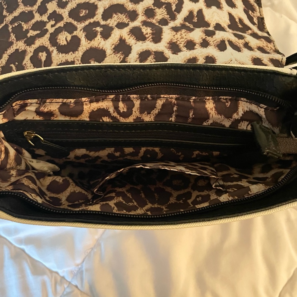 Mossimo Purse - Picture 5 of 5